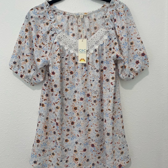 C & C Floral Short Sleeve SZ S - Picture 1 of 4